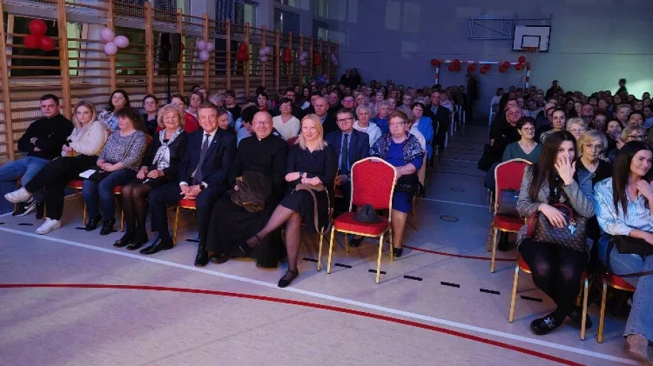 Dzień Kobiet w Starym Lubotyniu. Na wesoło
