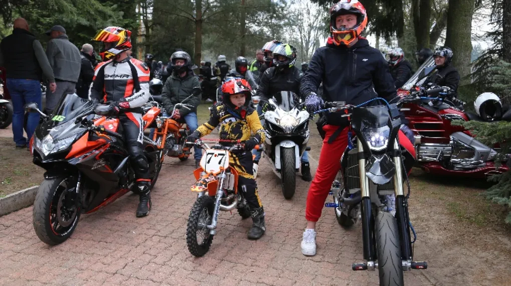 10. Otwarcie sezonu motocyklowego w Komorowie (zdjęcia)