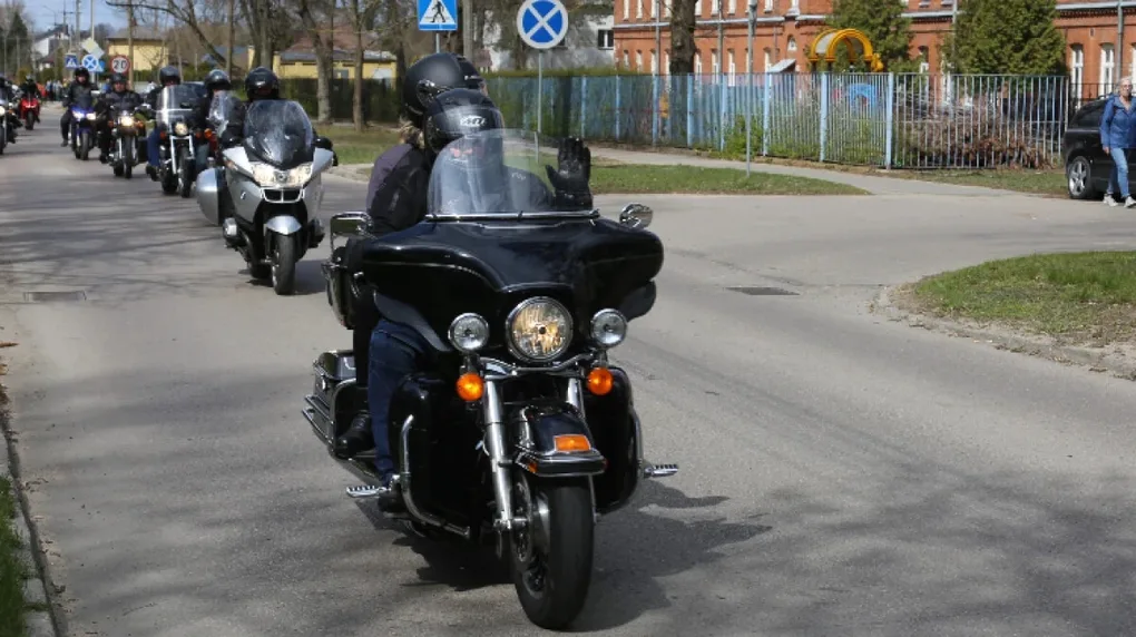 10. Otwarcie sezonu motocyklowego w Komorowie (zdjęcia)