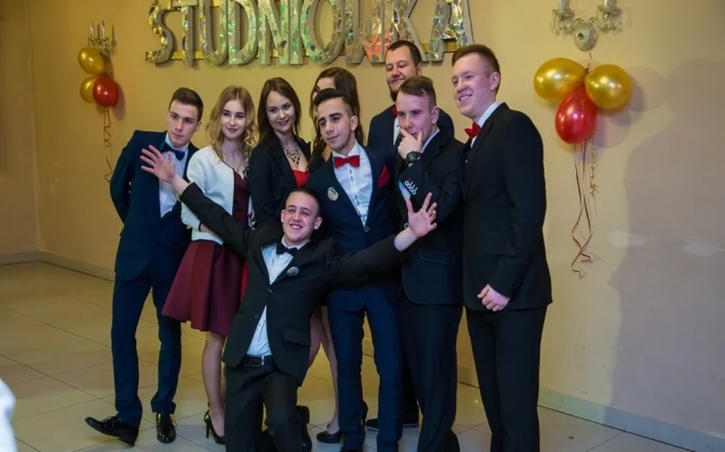 Studniówka ZS w Małkini Górnej (zdjęcia, wideo)