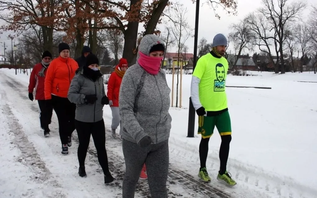 Biegają, ćwiczą i się wspierają (zdjęcia)