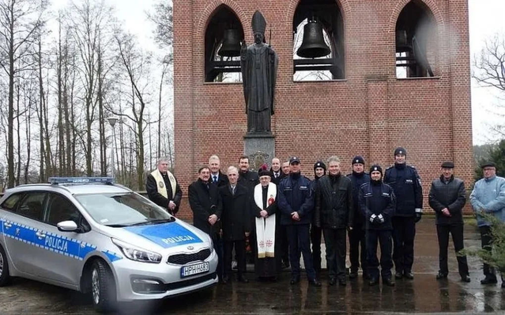 Nowy radiowóz trafił na Posterunek Policji w Nurze
