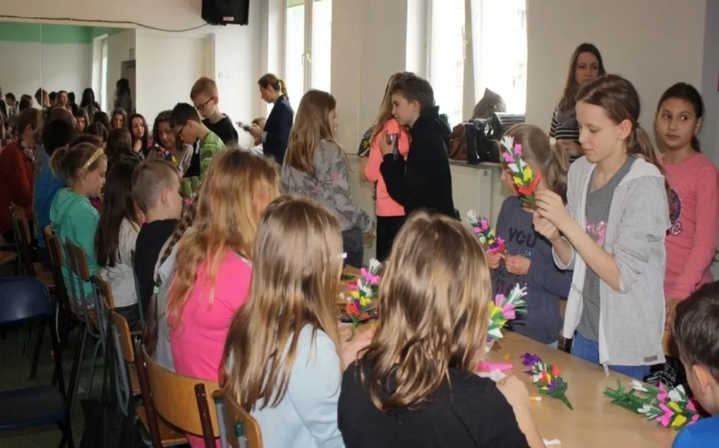 Poznali tajniki wicia tradycyjnych palm wielkanocnych (zdjęcia)