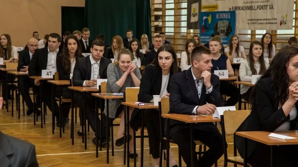 Matura 2017: abiturienci zdają egzamin z języka polskiego (zdjęcia)