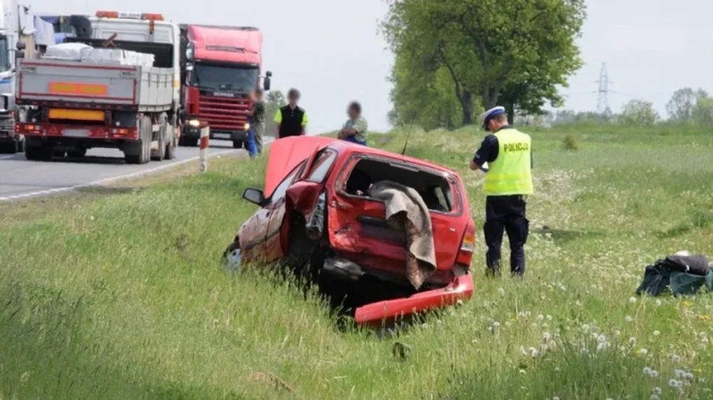 Wyprzedzanie z trzema promilami. Winny mieszkaniec naszego powiatu (zdjęcia)