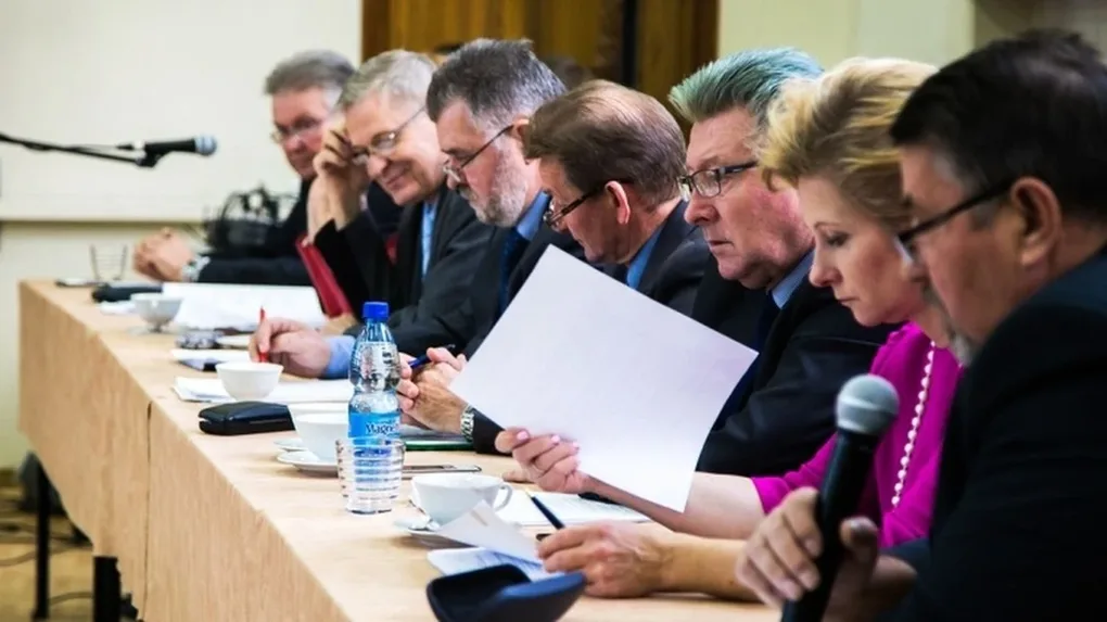 Oświadczenia majątkowe radnych powiatu ostrowskiego