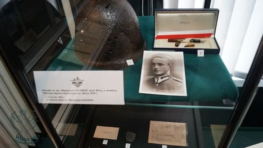 Artefakty mjr. Raginisa w Komorowie (zdjęcia)