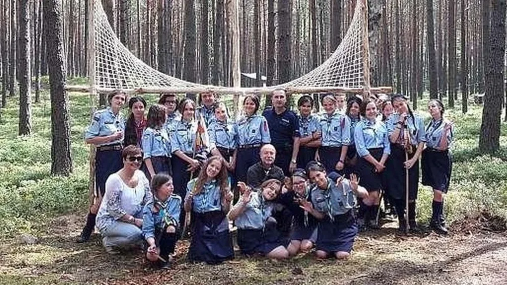 Ostrowscy policjanci odwiedzają wypoczywające dzieci i młodzież (zdjęcia)