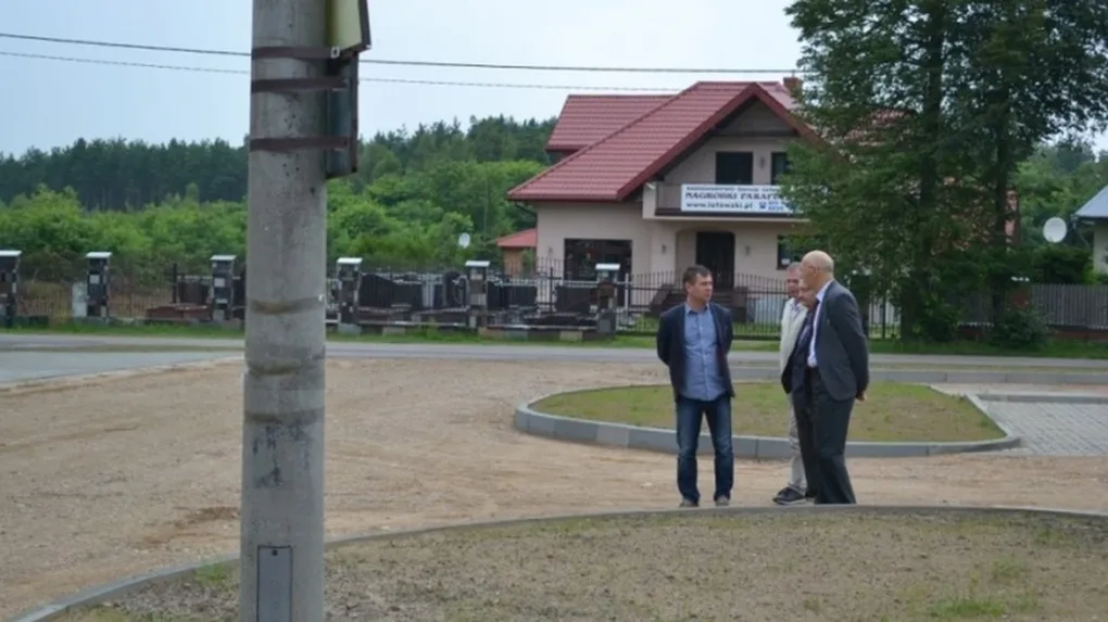 Parking przy ul. Wiśniowej gotowy (zdjęcia)