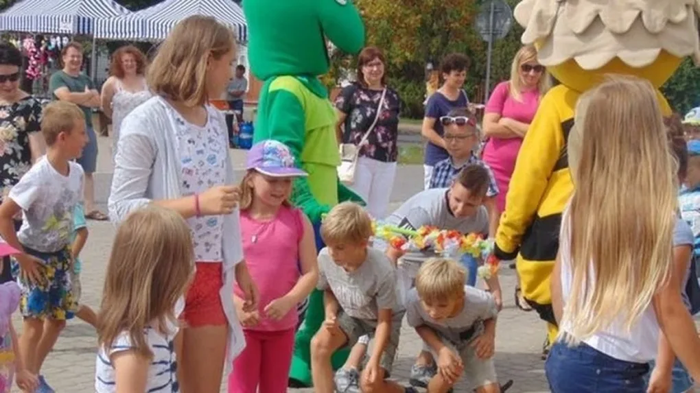 Rodzinnie i wesoło na festynie w Nurze (zdjęcia)