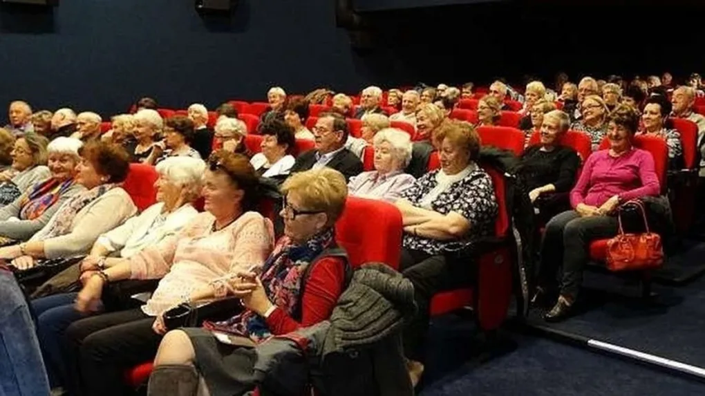 Seniorzy wysłuchali wykładu na temat oszustw
