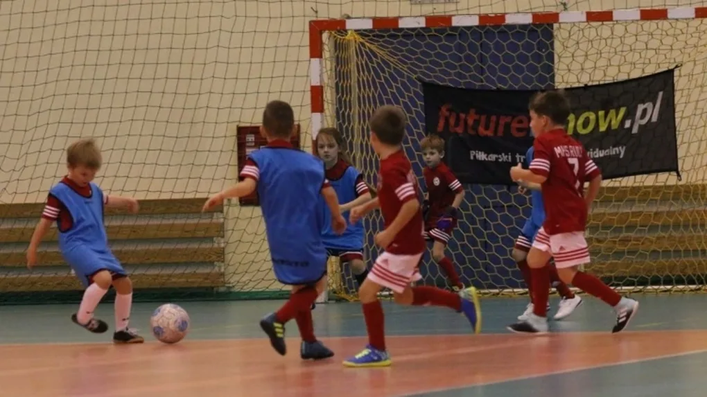 Ambitne boje UKS AP Ostrów Mazowiecka (zdjęcia, wideo)