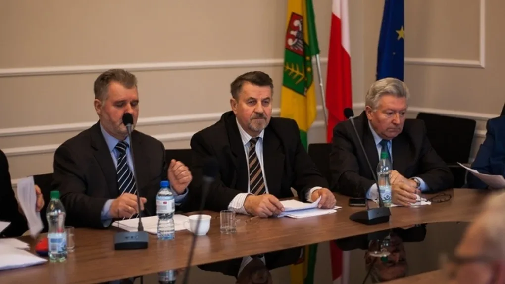 Za nami kolejna sesja rady powiatu (zdjęcia, wideo)