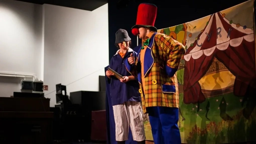 Teatrzyk Pinokio w kinie Ostrovia (zdjęcia, wideo)