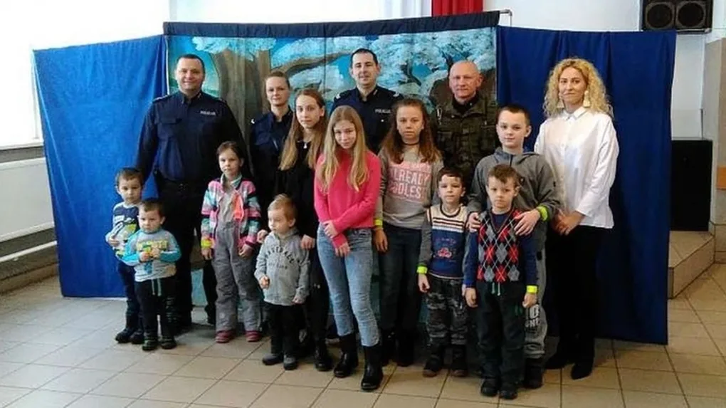 Dzielnicowi dbają o bezpieczeństwo najmłodszych podczas ferii (zdjęcia)