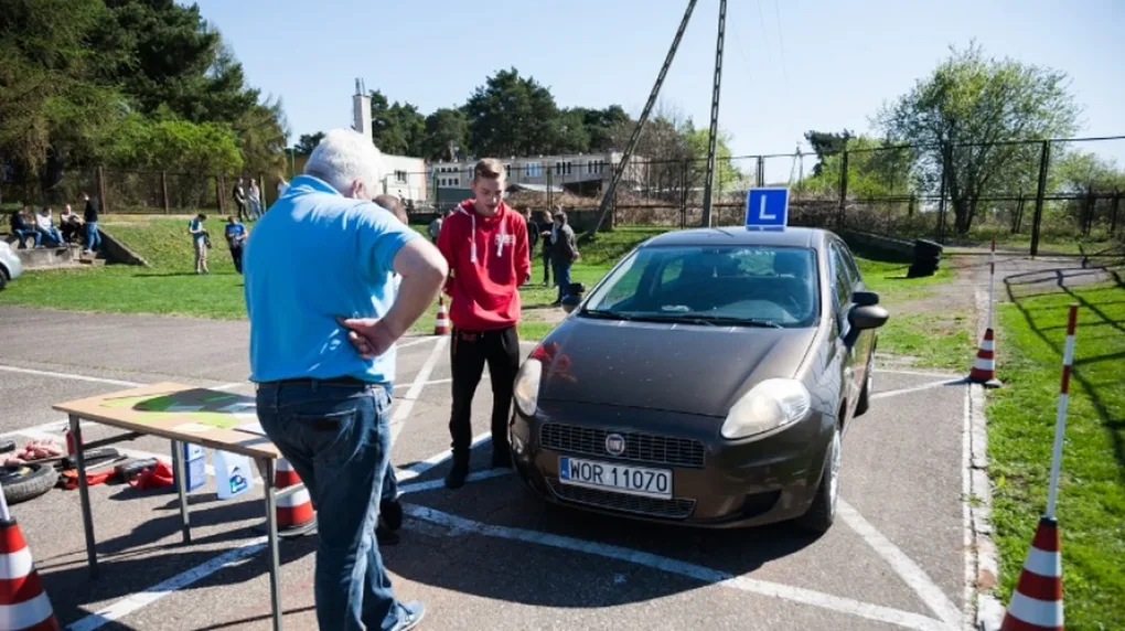 "Rubinek" zwycięski w turnieju motoryzacyjnym (zdjęcia, wideo)