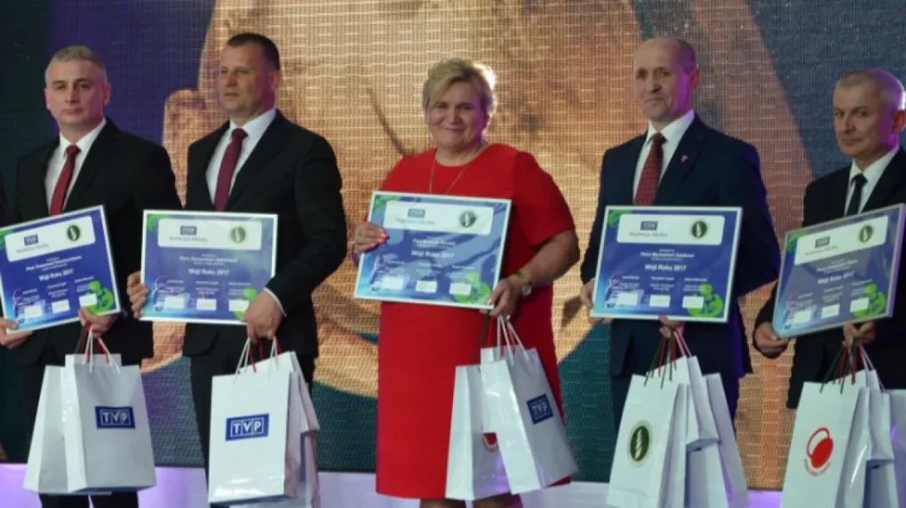 Wójt Bożena Kordek na uroczystej gali "Wójt Roku 2017" (zdjęcia)