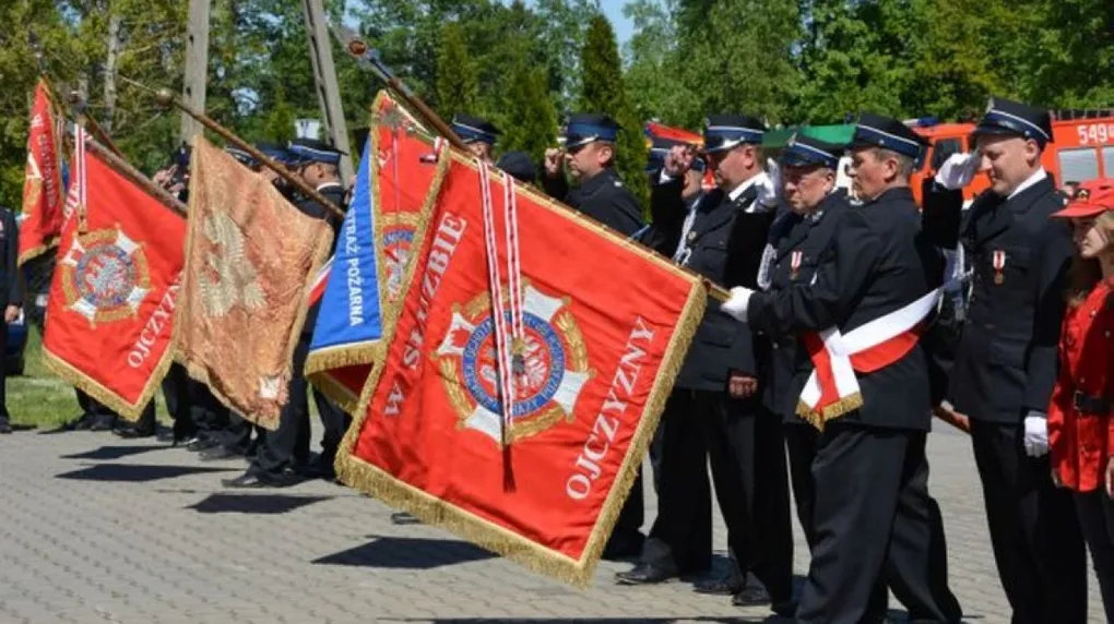 Gminni strażacy świętowali w Nieskórzu (zdjęcia)