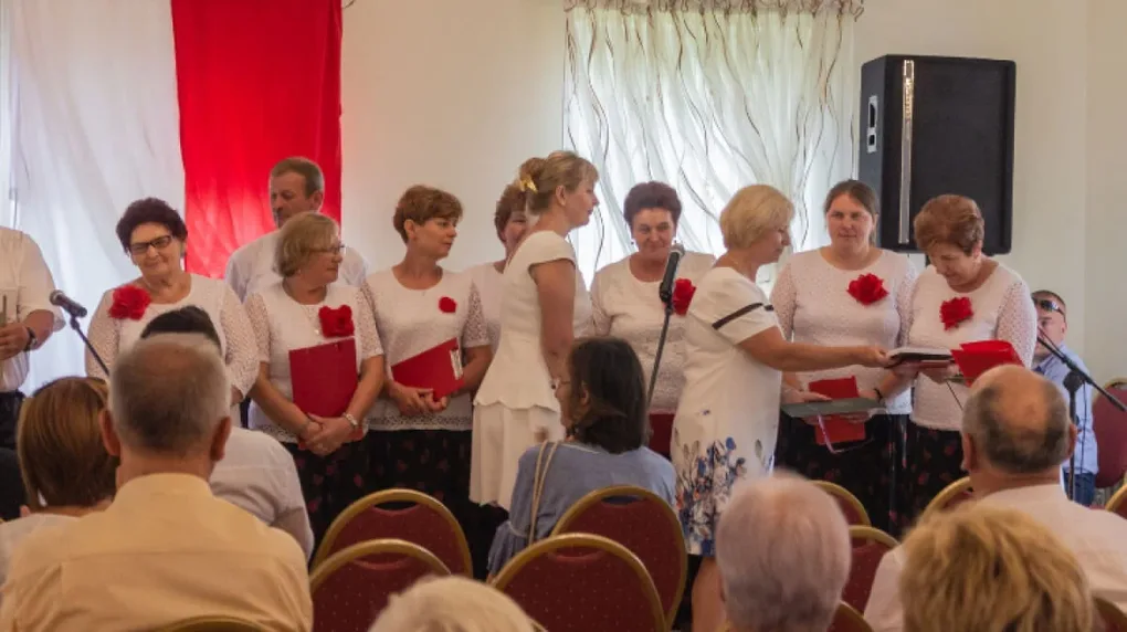 Koncert pieśni patriotycznych w Zarębach Kościelnych (zdjęcia, wideo)