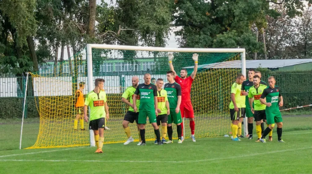 Szalony mecz Ostrovii. Żbik górą (zdjęcia, wideo)