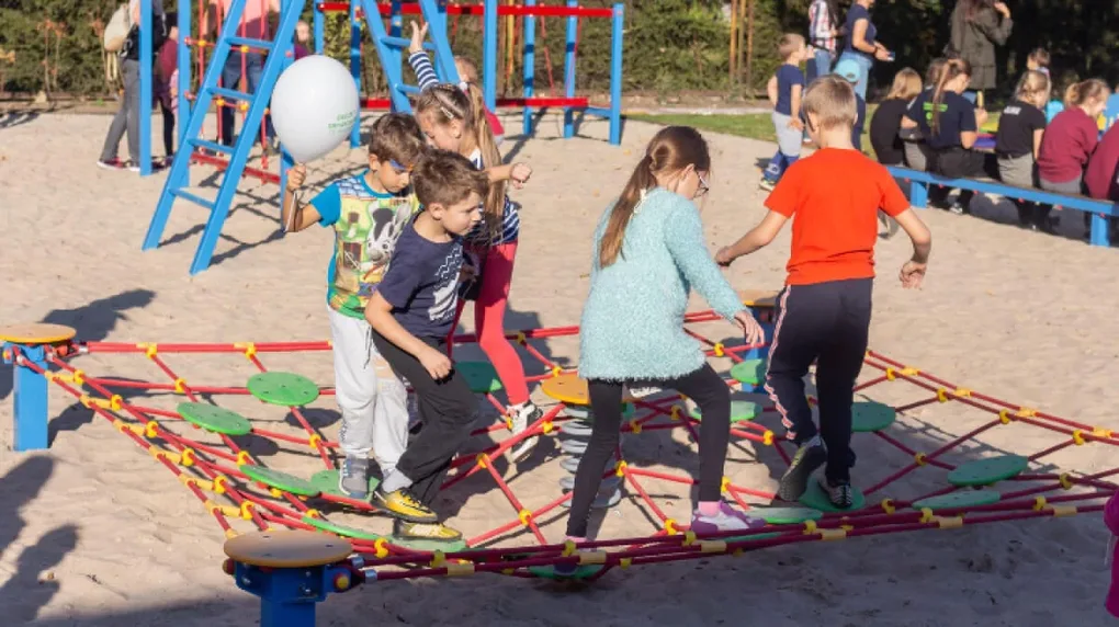 "Plac Pełen Radości" oficjalnie otwarty (zdjęcia)