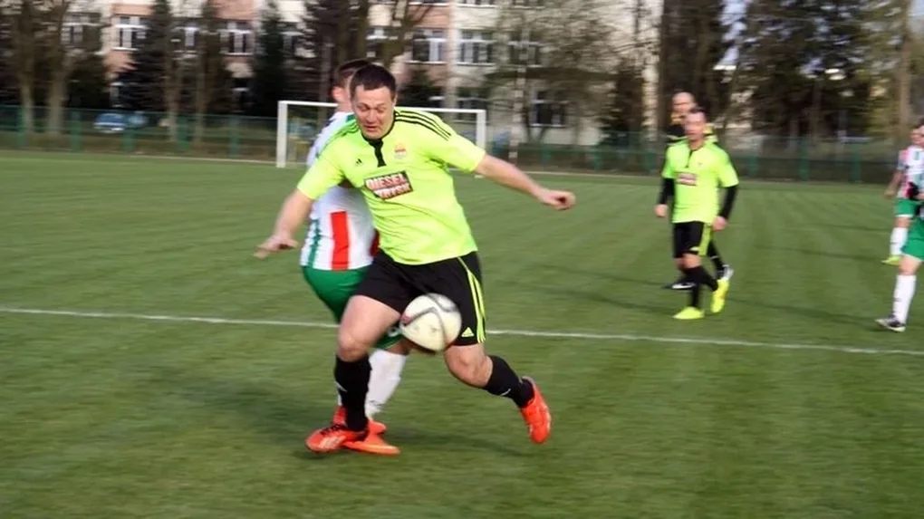 Ostrovia remisuje z outsiderem (zdjęcia, wideo)