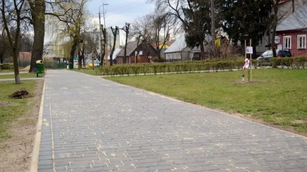 Nowy chodnik przy ul. 3 Maja (zdjęcia)
