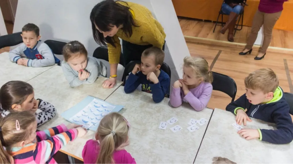 Ćwiczenia i zabawy logopedyczne w bibliotece (zdjęcia, wideo)