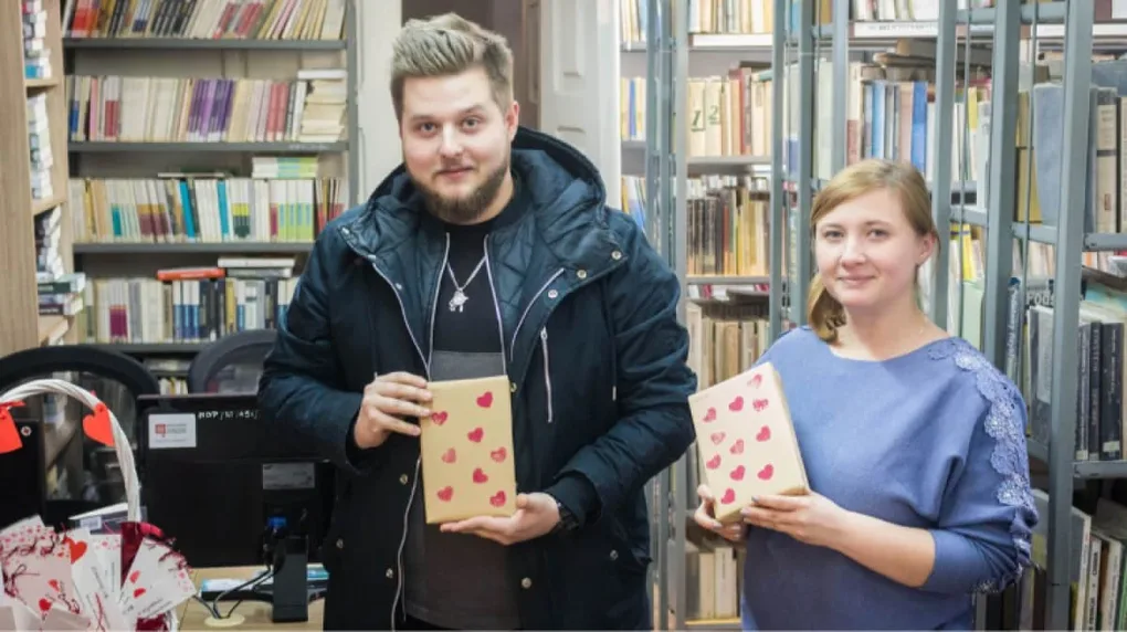 Kochają czytać. Biblioteka zaprosiła na walentynki (zdjęcia)
