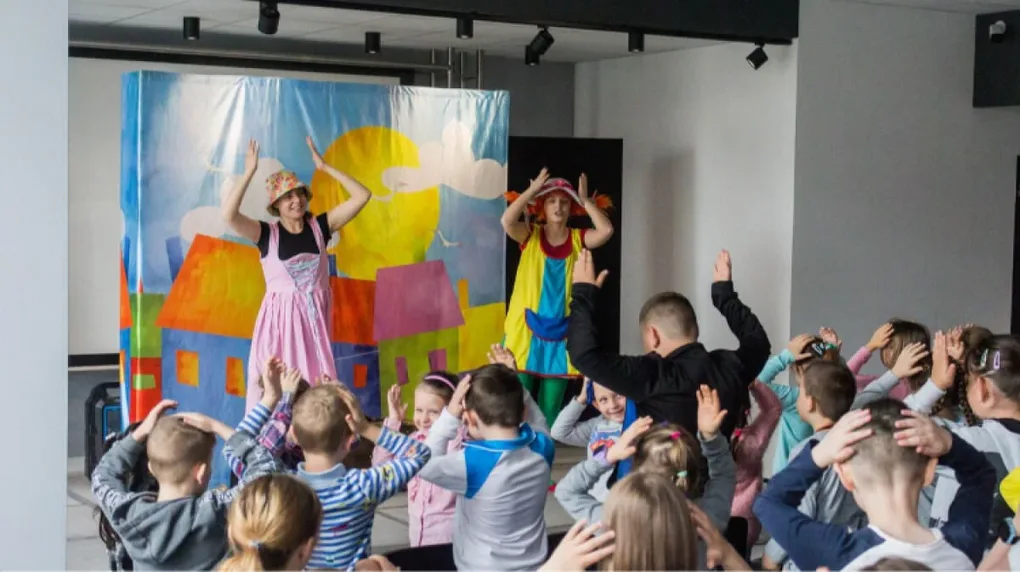 "Nadchodzi Pippi" - spektakl interaktywny dla dzieci (zdjęcia, wideo)