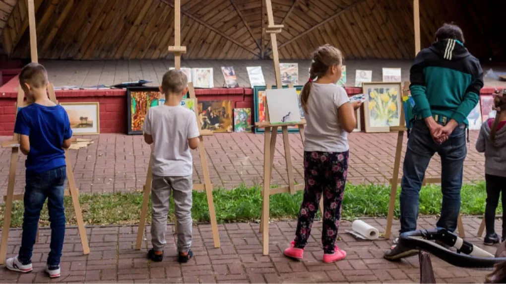 Warsztaty malarskie z Arturem Sobotką (zdjęcia)