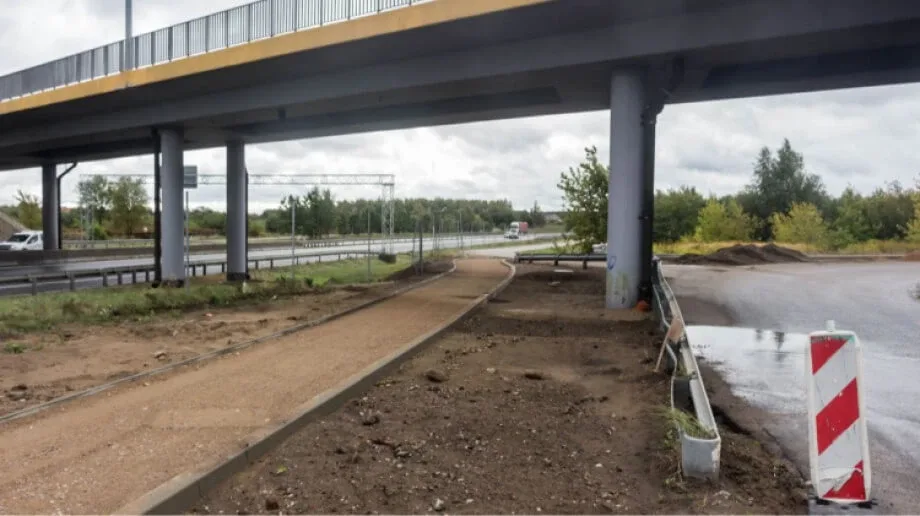 Powstają ścieżki pieszo-rowerowe (zdjęcia)