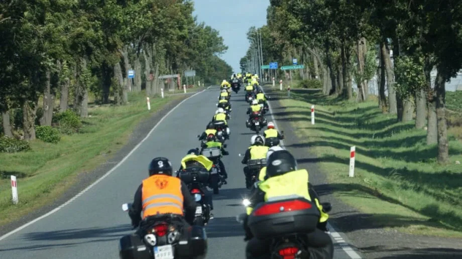 Motocykliści z grupy Stajnia pamiętali o bohaterach (zdjęcia)