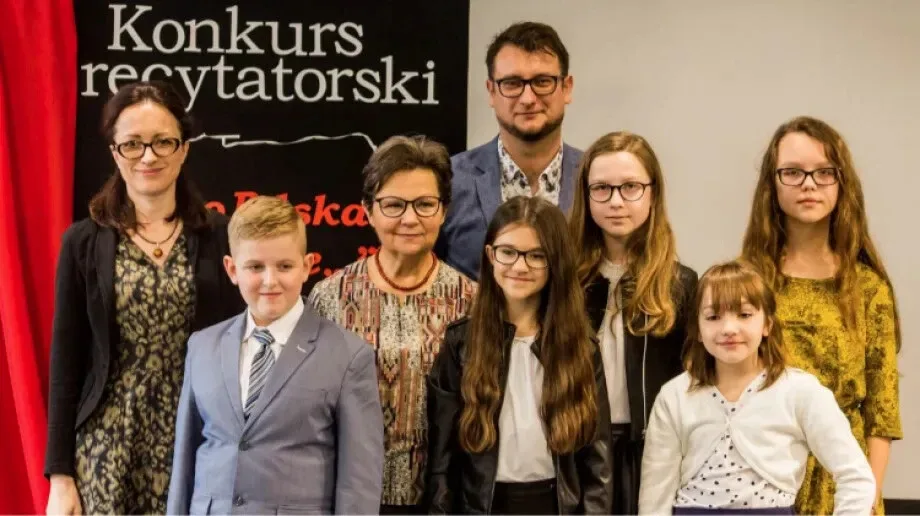 Konkurs recytatorski w starej elektrowni (zdjęcia, wideo)