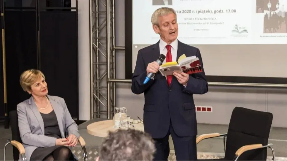 Janusz Wachowski w ostrowskiej bibliotece (zdjęcia, wideo)