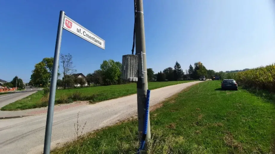 Andrzejewo - rozpoczęto asfaltowanie ulicy Cmentarnej