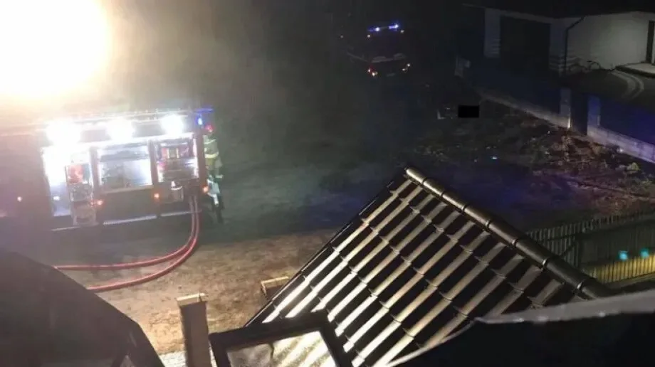 Pożar domu na ulicy Tęczowej (zdjęcia)