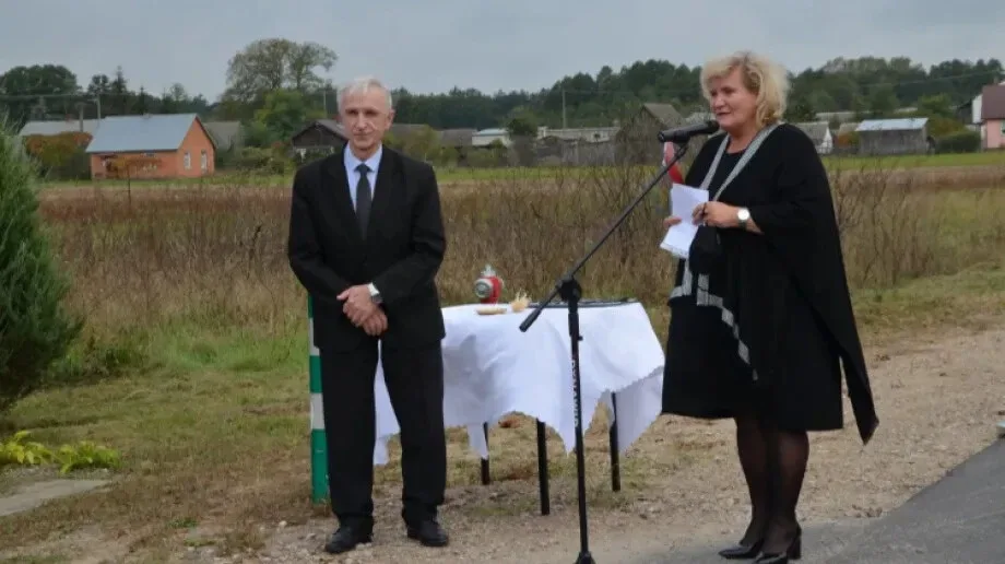 Uroczyste otwarcie drogi gminnej w Poniatowie