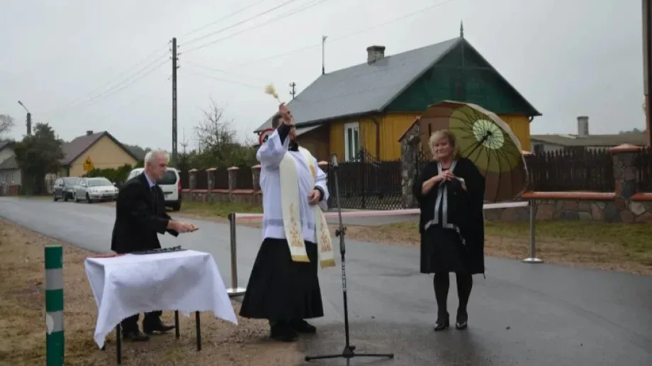 Uroczyste otwarcie drogi gminnej w Poniatowie