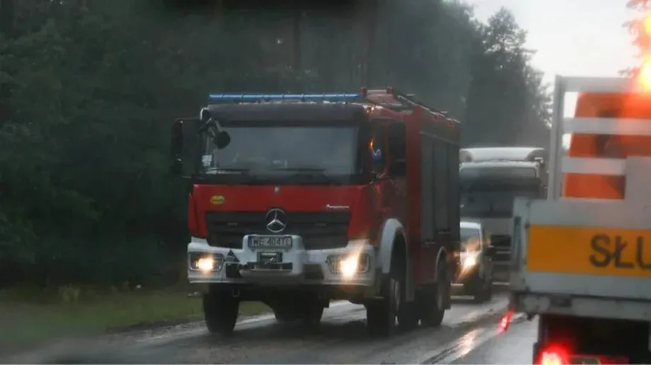 Strażacy otrzymują pierwsze zgłoszenia po burzy