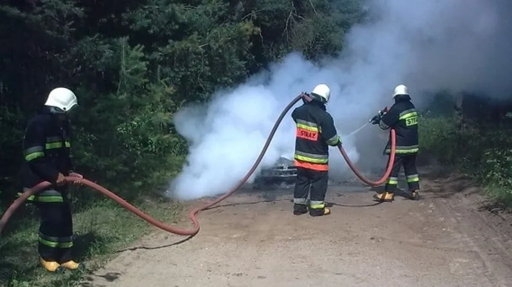 Pożar fiata brava (zdjęcia)