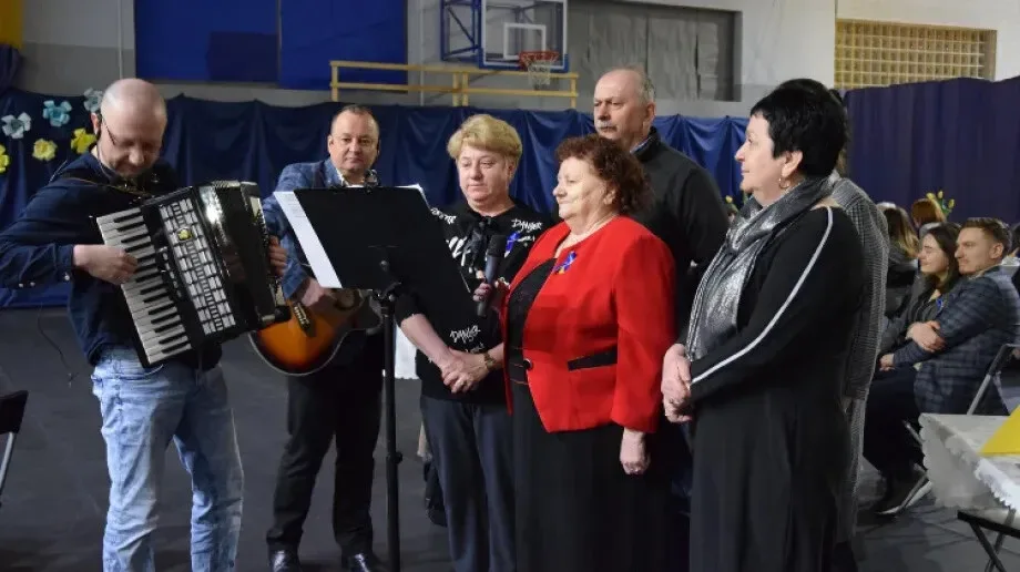 Dzień Kobiet w Wąsewie. Zgromadzono ponad 3 tys. złotych na pomoc dla uchodźców! (zdjęcia)