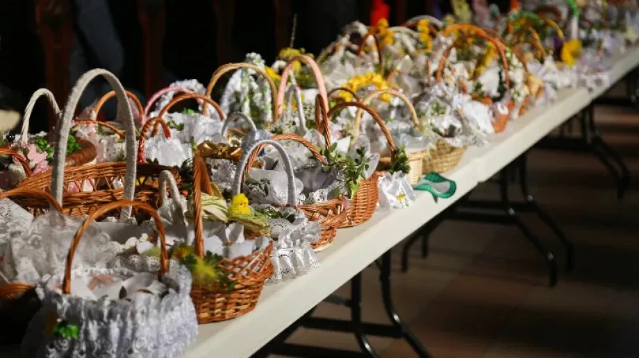 Święcenie pokarmów w Ostrowi Mazowieckiej (zdjęcia)