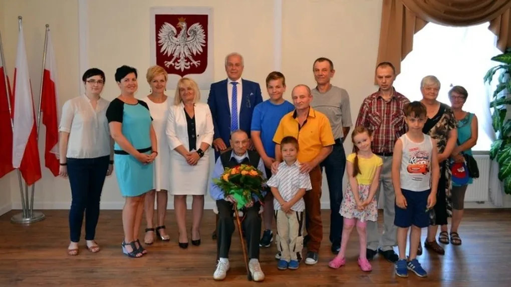 Mieszkaniec gminy Brok skończył 100 lat (zdjęcia)