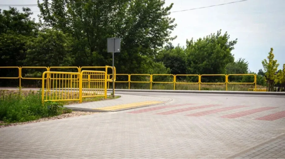 Nowa nawierzchnia na odcinku ulicy Rodziewiczówny (zdjęcia)