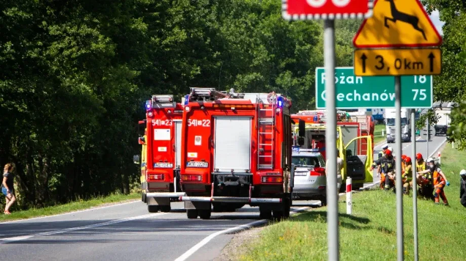 Cztery osoby trafiły do szpitala. Na miejscu pojawił się śmigłowiec LPR! (zdjęcia, aktualizacja)