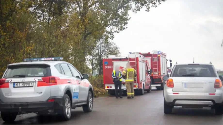 Dachowanie w miejscowości Gostkowo. 79-latek podróżował z pasażerką (zdjęcia)