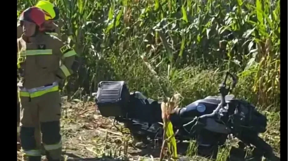 Groźny wypadek na drodze powiatowej w Zarębach Warchałach (zdjęcia)