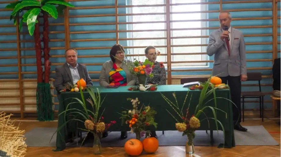 Uroczystości z okazji Dnia Edukacji Narodowej w gminie Andrzejewo (zdjęcia)