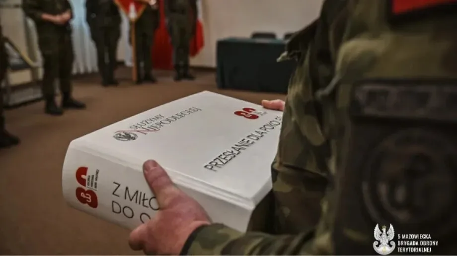 Sztafeta księgi "Przesłanie dla pokoleń"